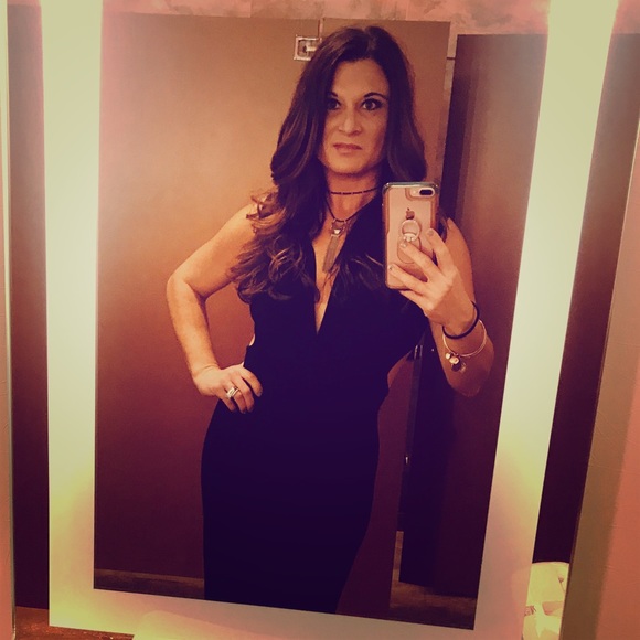 Meet your Posher, Melissa - Picture 2 of 7